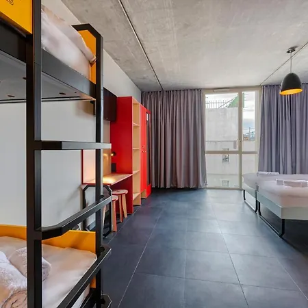 Meininger Gare Saint-jean 2*