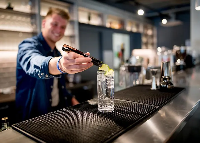 Meininger Gare Saint-jean 2*