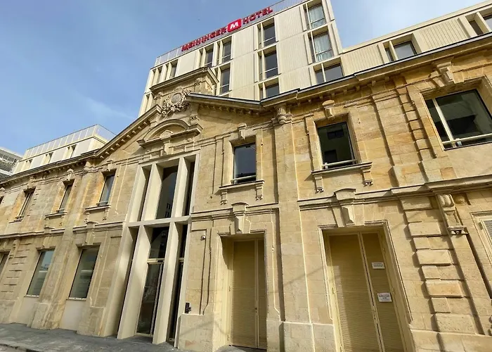 Meininger Gare Saint-jean Hotel 2*