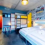 Meininger Gare Saint-jean Hotell