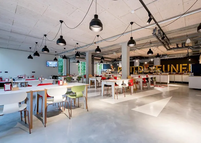 ホテル Meininger Gare Saint-jean ボルドー